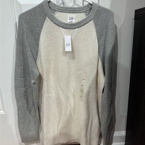 GAP Gray and Cream Crew Neck Sweater